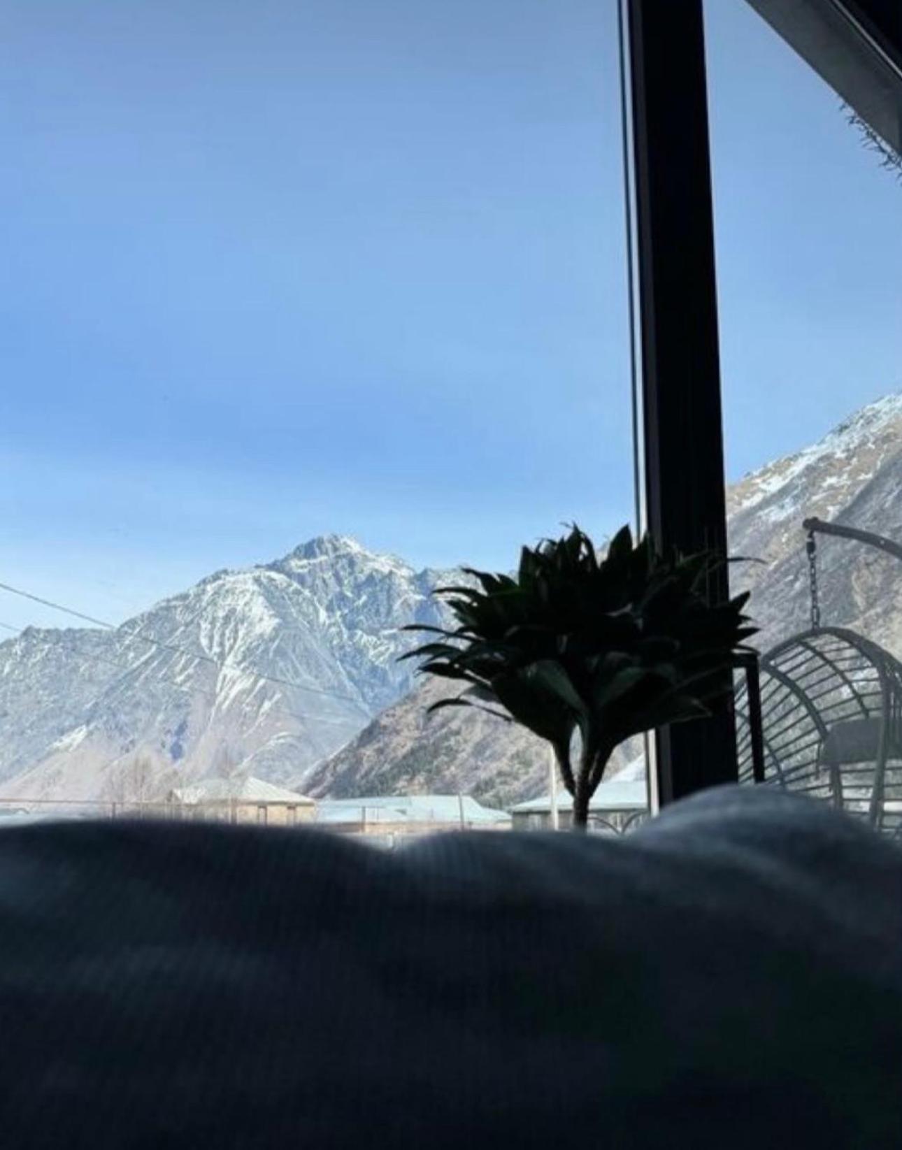 Alpine Escape Kazbegi Villa ภายนอก รูปภาพ